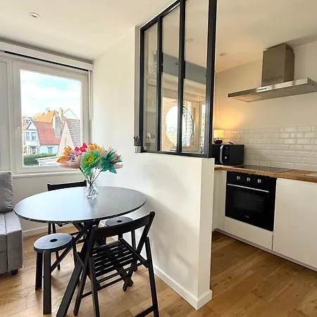Julia's Cocoon, Sint-idesbald Apartamento *